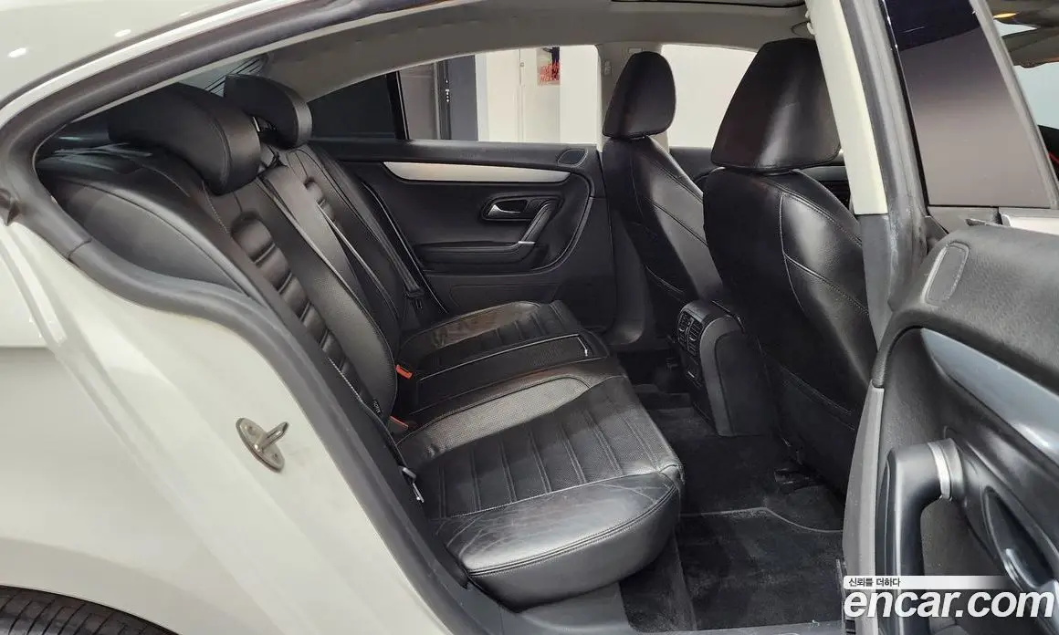 Volkswagen CC 2010 2.0 автомат (гидро), фото 11 Volkswagen CC 2010 2.0 автомат (гидро), фото 11