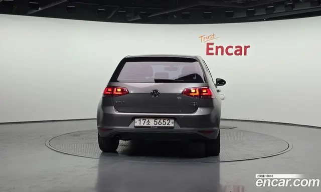 Volkswagen Golf 2014 1.6 автомат (гидро), миниатюра 4 Volkswagen Golf 2014 1.6 автомат (гидро), миниатюра 4