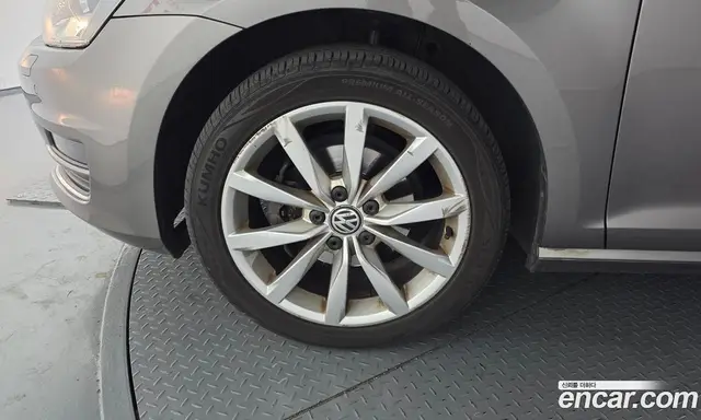 Volkswagen Golf 2014 1.6 автомат (гидро), миниатюра 5 Volkswagen Golf 2014 1.6 автомат (гидро), миниатюра 5