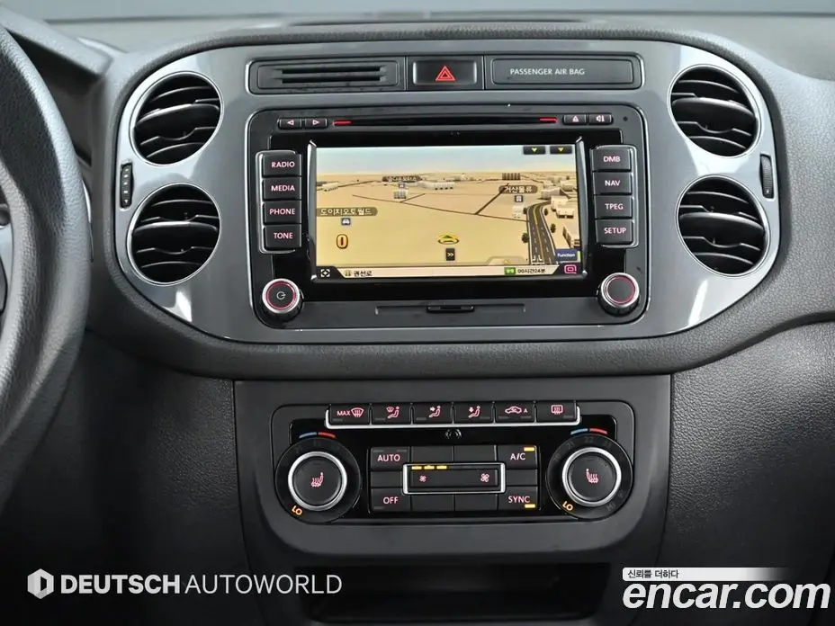 Volkswagen Tiguan 2015 2.0 автомат (гидро), фото 14