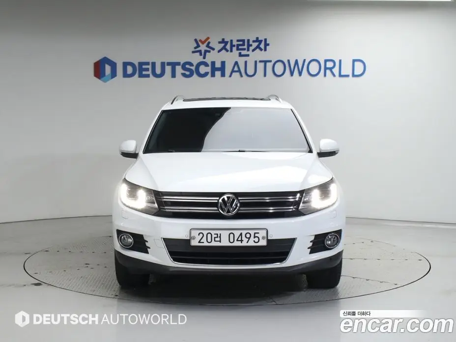 Volkswagen Tiguan 2015 2.0 автомат (гидро), фото 3