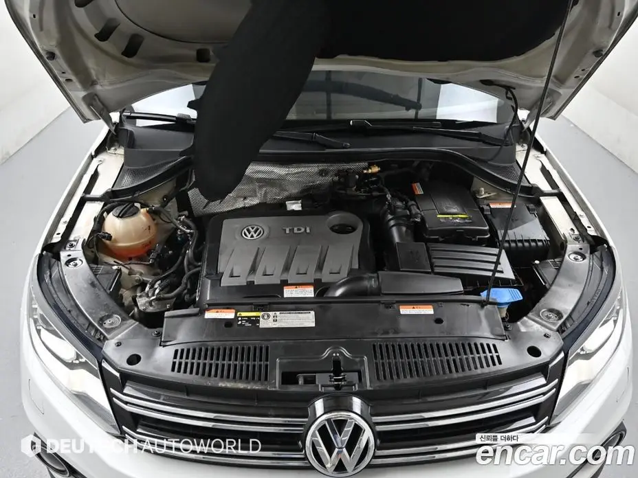 Volkswagen Tiguan 2015 2.0 автомат (гидро), фото 6