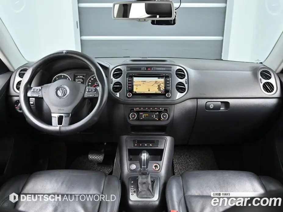Volkswagen Tiguan 2015 2.0 автомат (гидро), фото 7
