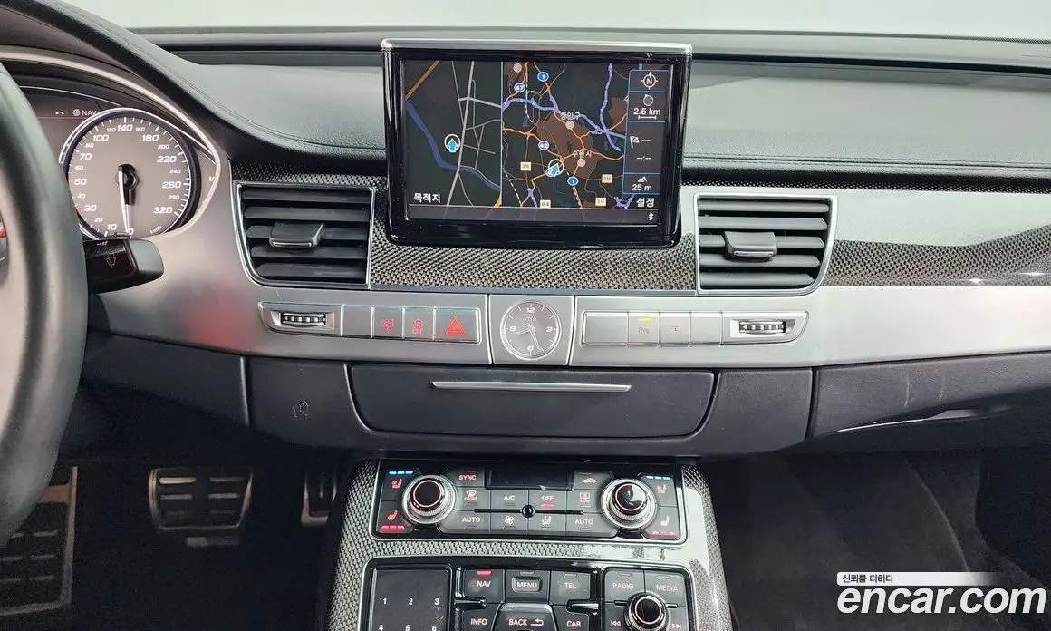 Audi S8 2013 4.0 автомат (гидро), фото 14 Audi S8 2013 4.0 автомат (гидро), фото 14