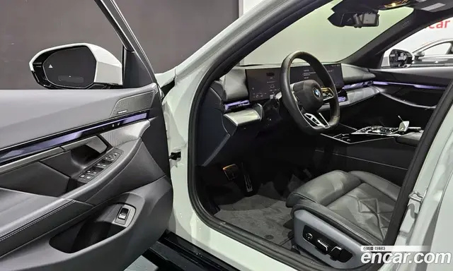 BMW 5 серия 2025 2.0 автомат (гидро), миниатюра 11