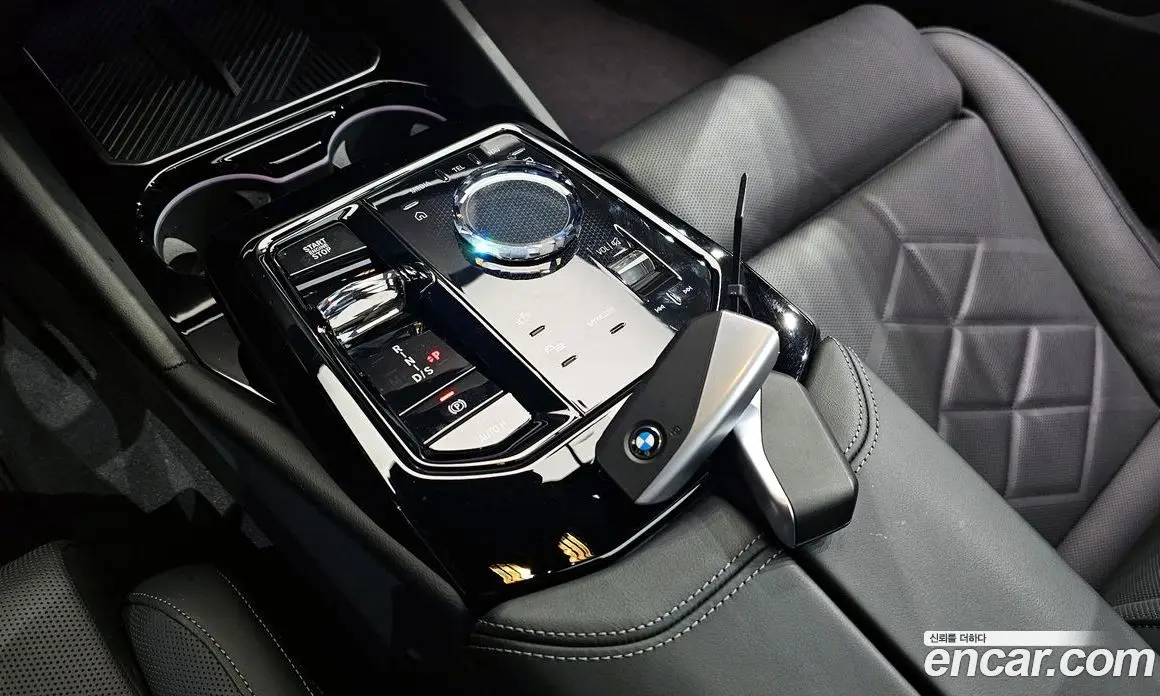 BMW 5 серия 2025 2.0 автомат (гидро), фото 9