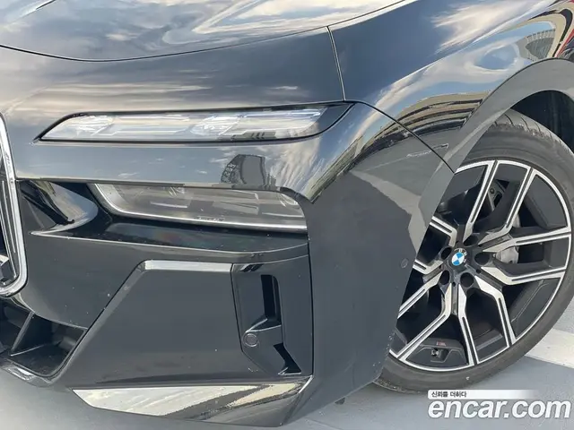 BMW 7 серия 2025 3.0 автомат (гидро), миниатюра 2