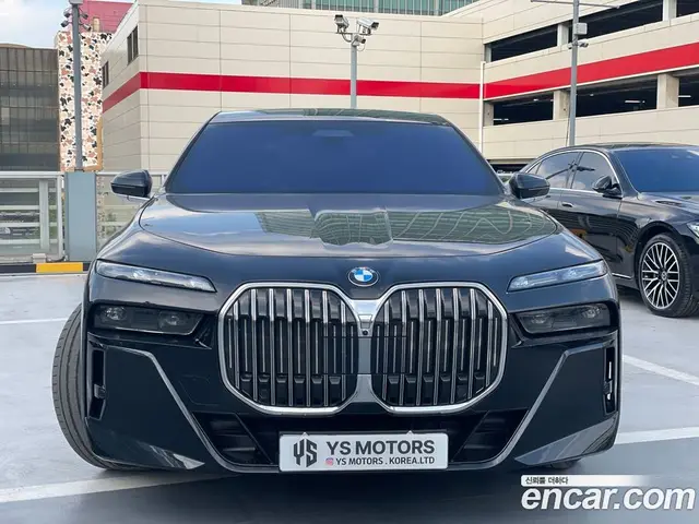 BMW 7 серия 2025 3.0 автомат (гидро), миниатюра 3