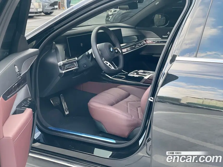 BMW 7 серия 2025 3.0 автомат (гидро), фото 8