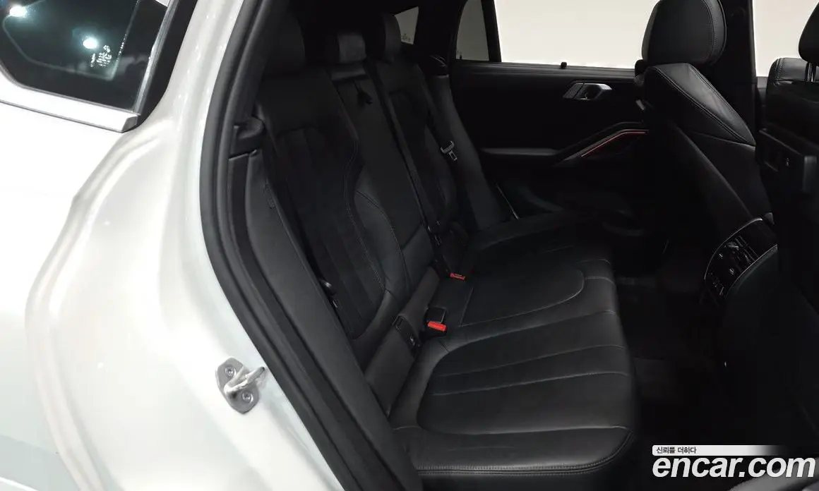BMW X6 2022 3.0 автомат (гидро), фото 10