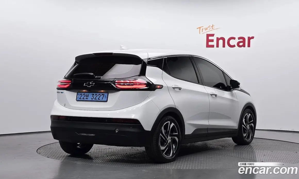 Chevrolet Bolt EV 2022 0.2 автомат (гидро), фото 2
