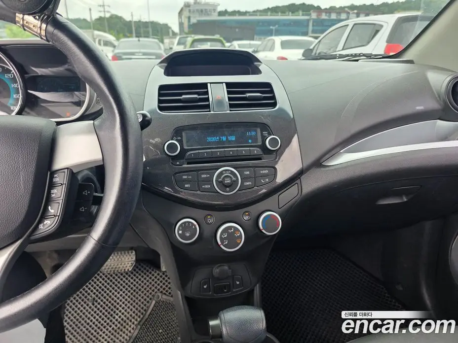 Chevrolet Spark 2014 1.0 автомат (гидро), фото 13