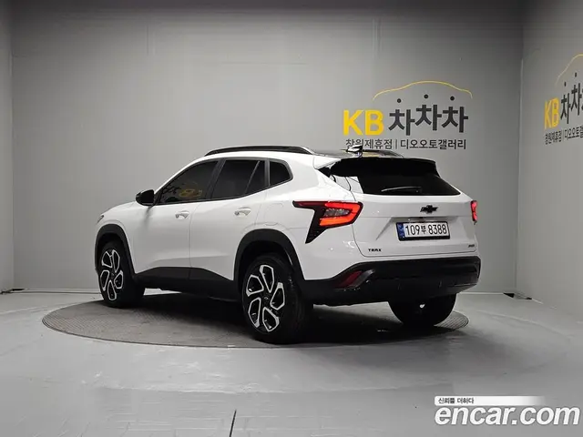 Chevrolet Trax 2024 1.2 автомат (гидро), миниатюра 3