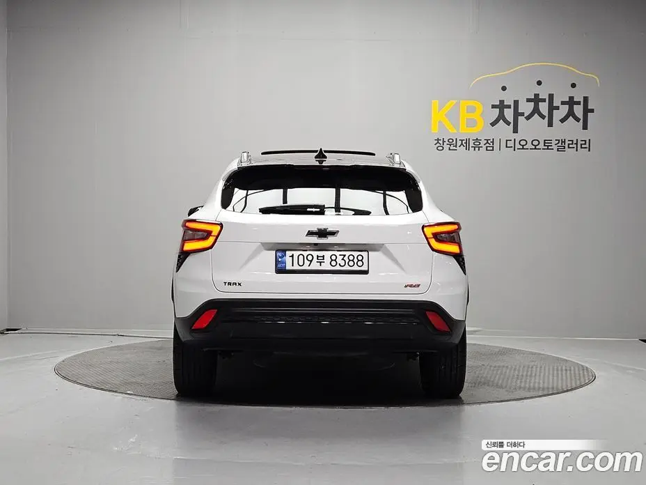 Chevrolet Trax 2024 1.2 автомат (гидро), фото 4