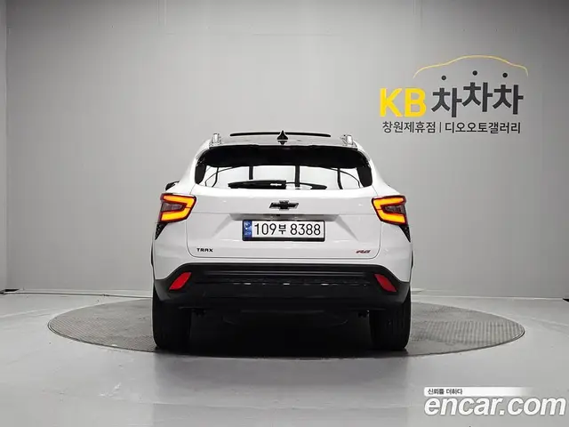 Chevrolet Trax 2024 1.2 автомат (гидро), миниатюра 4