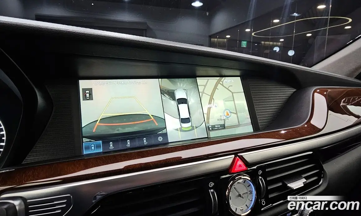 Genesis EQ900 2016 3.3 автомат (гидро), фото 16 Genesis EQ900 2016 3.3 автомат (гидро), фото 16