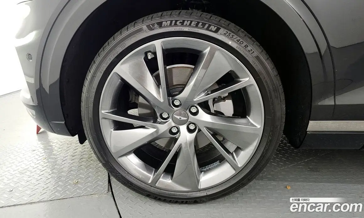 Genesis GV70 2022 2.5 автомат (гидро), фото 5 Genesis GV70 2022 2.5 автомат (гидро), фото 5