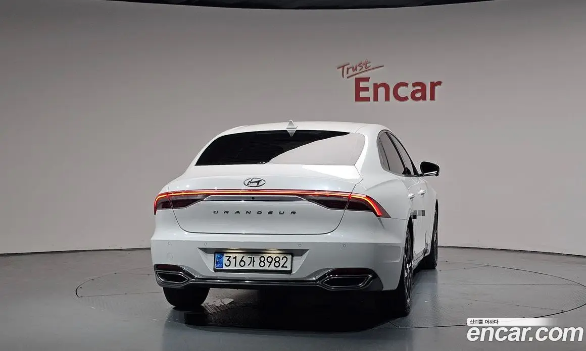 Hyundai Grandeur 2020 2.5 автомат (гидро), фото 3