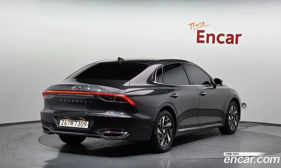 Hyundai Grandeur 2021 2.4 автомат (гидро), фото 2