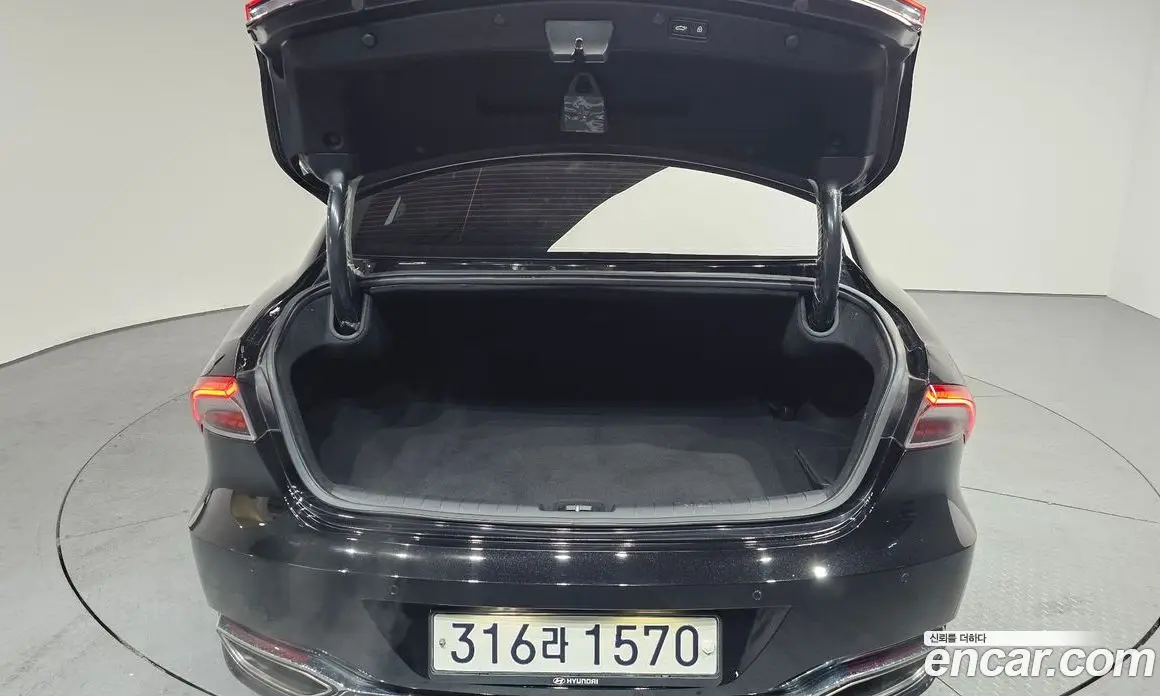 Hyundai Grandeur 2022 3.0 автомат (гидро), фото 20 Hyundai Grandeur 2022 3.0 автомат (гидро), фото 20
