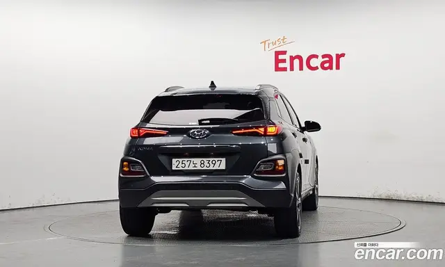 Hyundai Kona 2020 1.6 автомат (гидро), миниатюра 3