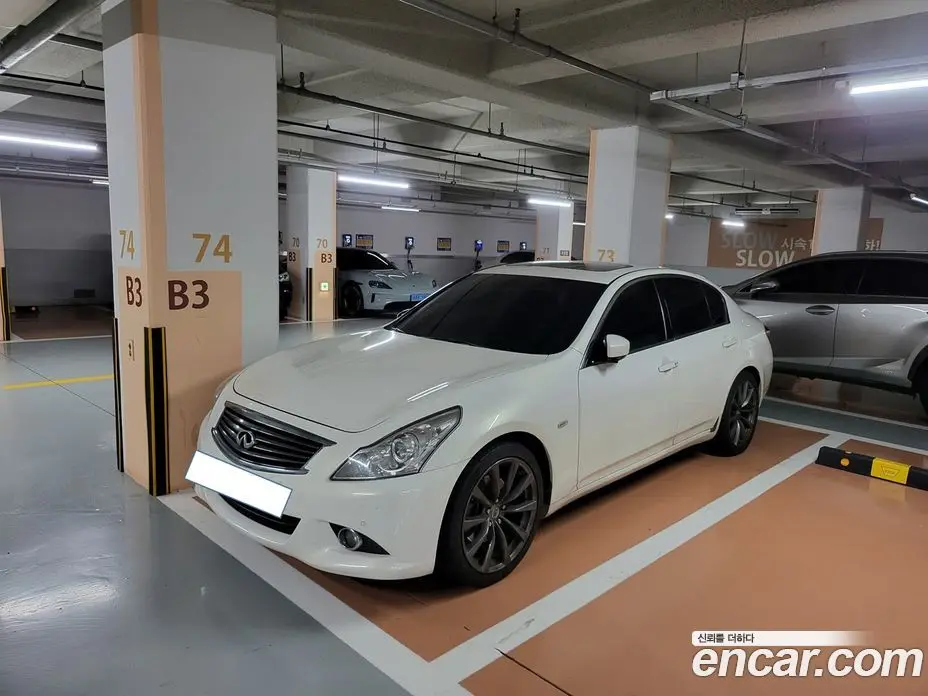 Infiniti G 2010 3.7 автомат (гидро), фото 1