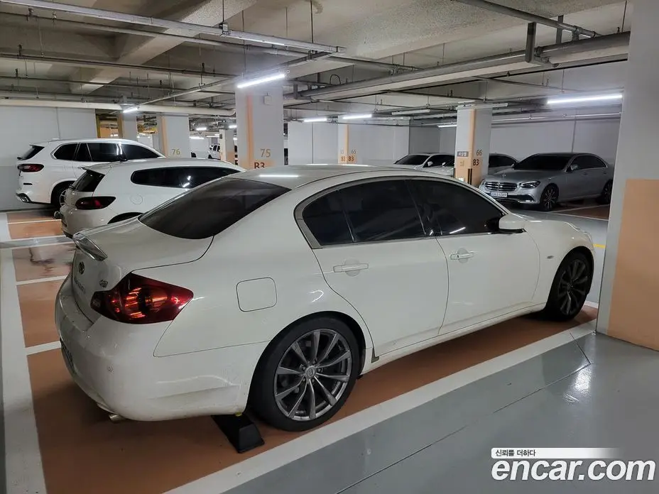 Infiniti G 2010 3.7 автомат (гидро), фото 9