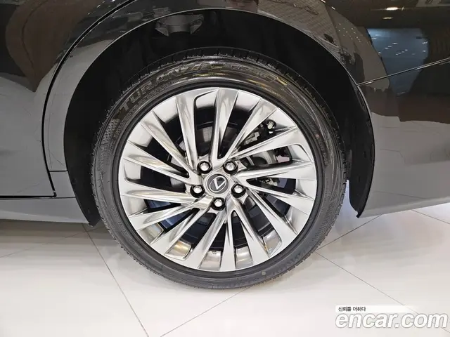 Lexus ES 2025 2.5 автомат (вариатор), миниатюра 6