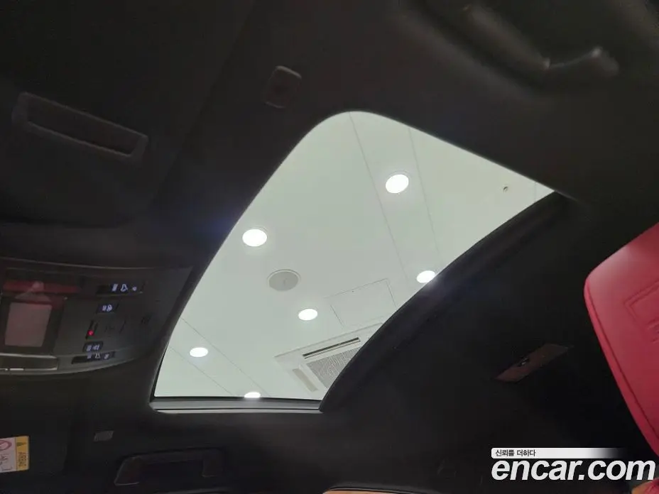 Lexus UX 2025 2.0 автомат (вариатор), фото 8