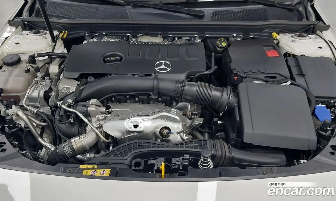 Mercedes-Benz CLA-Class 2023 2.0 автомат (гидро), фото 6