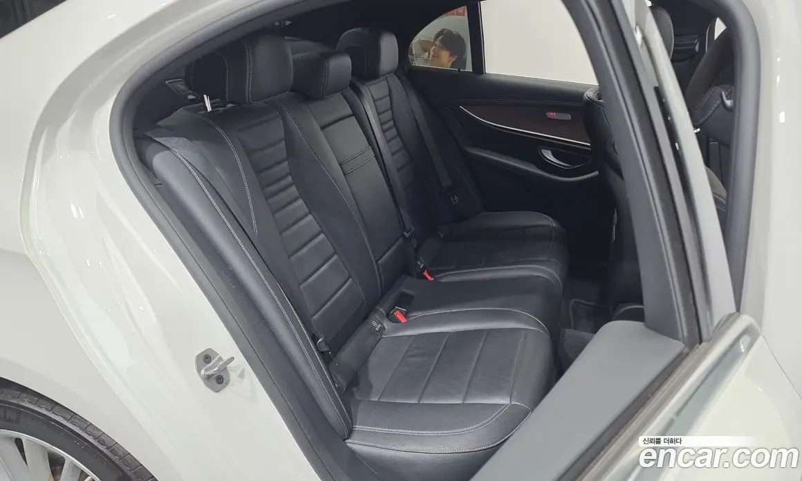 Mercedes-Benz E-Class 2021 2.0 автомат (гидро), фото 18