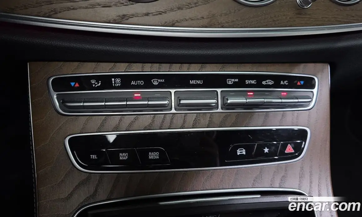 Mercedes-Benz E-Class 2021 2.0 автомат (гидро), фото 32