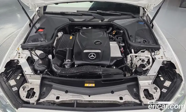 Mercedes-Benz E-Class 2021 2.0 автомат (гидро), миниатюра 6