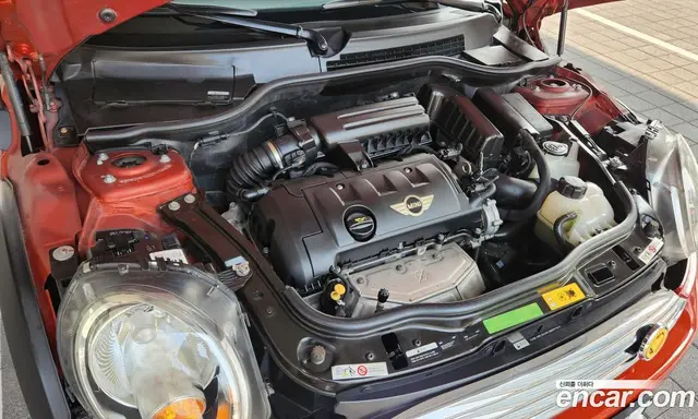 Mini Cooper Convertible 2011 1.6 автомат (гидро), миниатюра 6