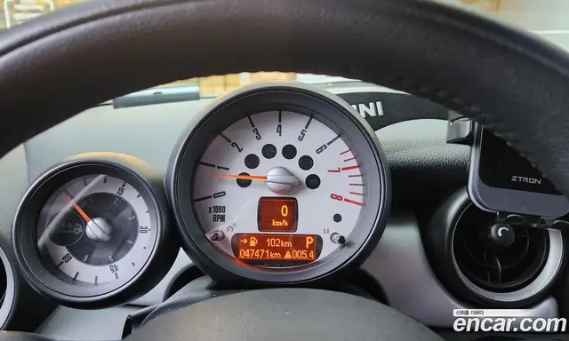 Mini Cooper Convertible 2011 1.6 автомат (гидро), миниатюра 8