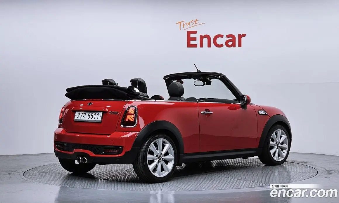 Mini Cooper Convertible 2011 1.6 автомат (гидро), фото 2 Mini Cooper Convertible 2011 1.6 автомат (гидро), фото 2