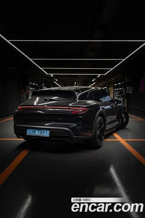 Porsche Taycan 2025 автомат (гидро), миниатюра 4
