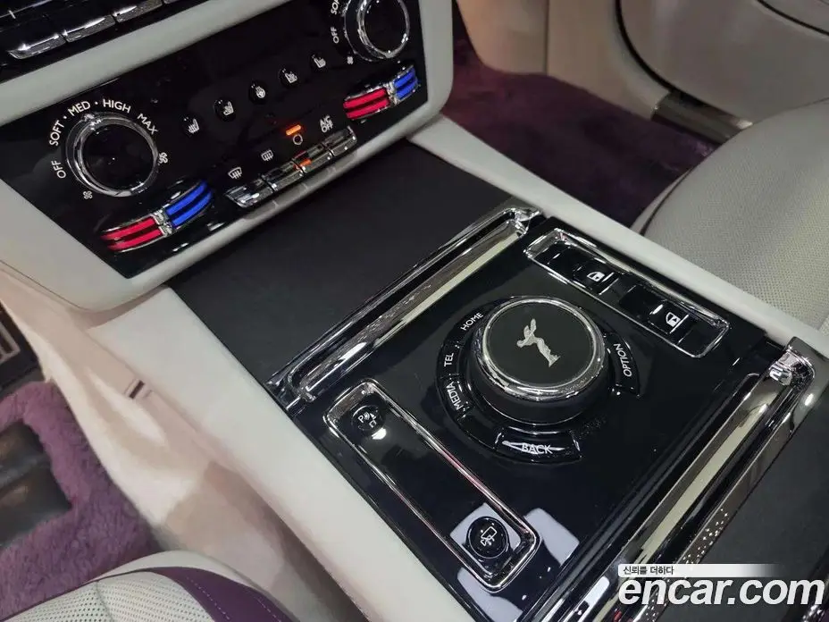 Rolls-Royce Spectre 2024 0.3 автомат (гидро), фото 5