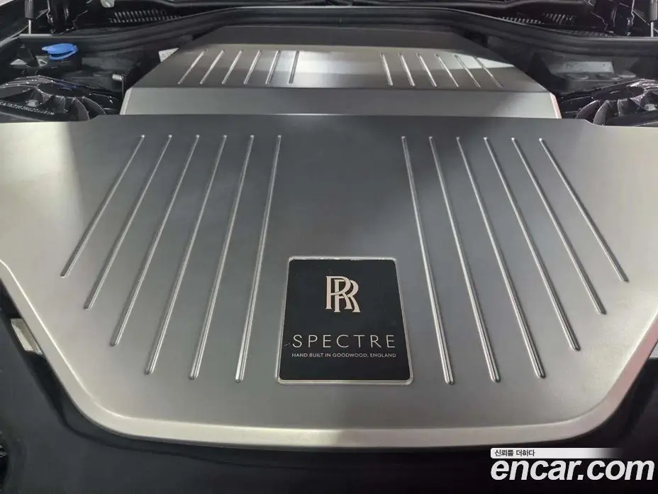 Rolls-Royce Spectre 2024 0.3 автомат (гидро), фото 6