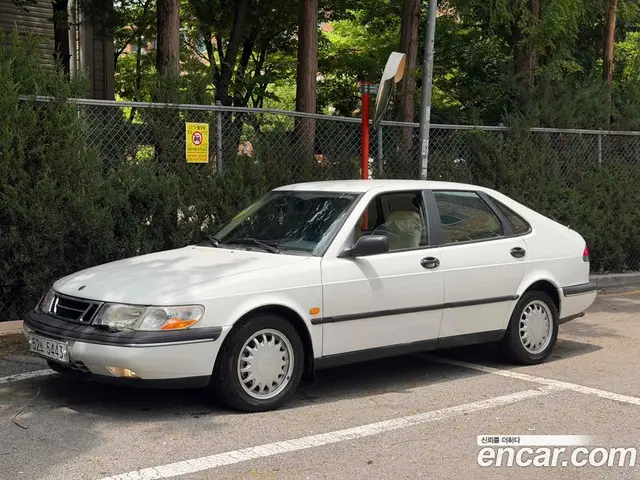 Saab 900 1996 2.0 автомат (гидро), миниатюра 1