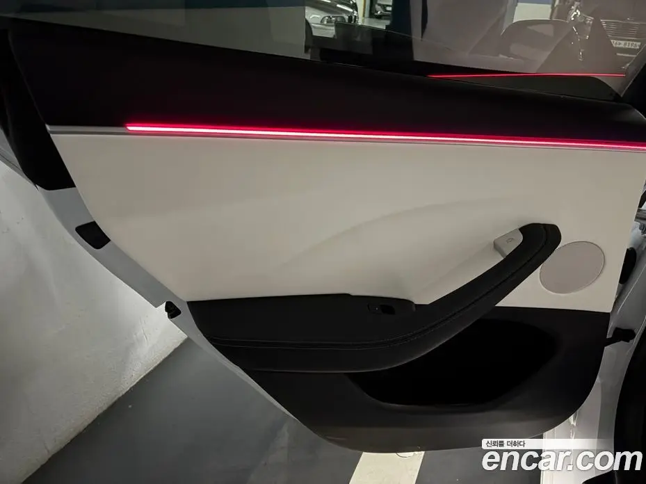 Tesla Model 3 2024 автомат (гидро), фото 11