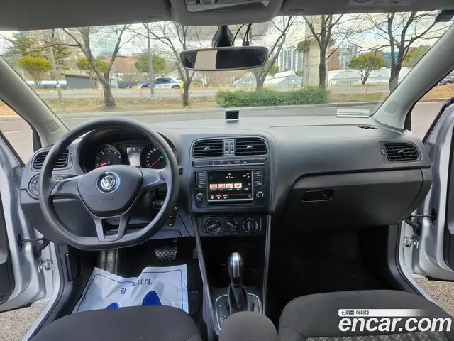 Volkswagen Polo 2016 1.3 автомат (гидро), миниатюра 10 Volkswagen Polo 2016 1.3 автомат (гидро), миниатюра 10