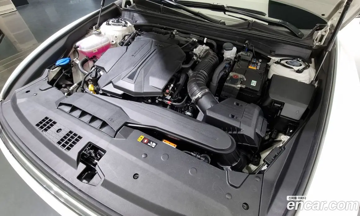 Hyundai Grandeur 2023 3.5 автомат (гидро), фото 6