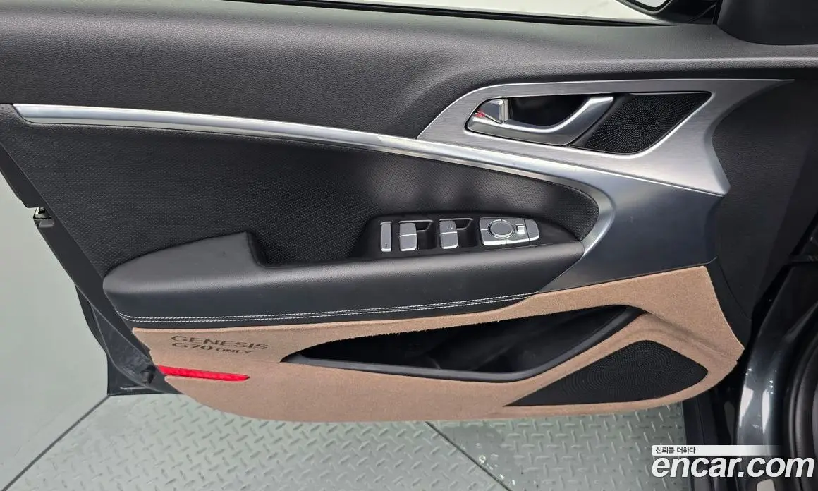 Genesis G70 2018 2.0 автомат (гидро), фото 14