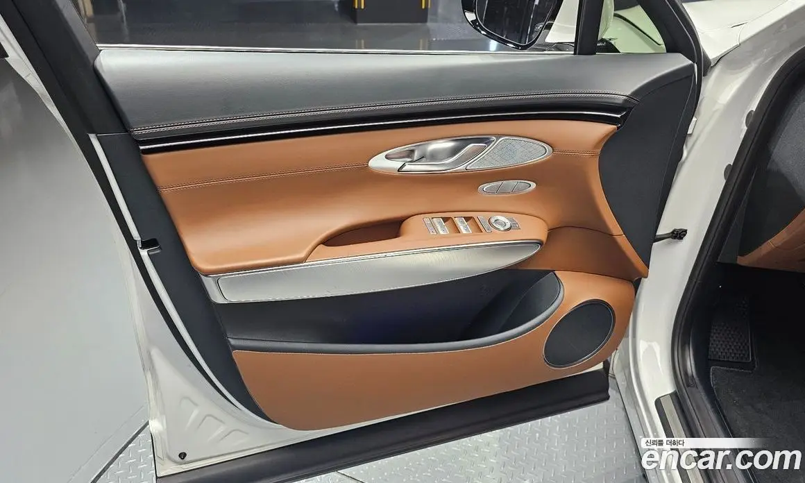 Genesis GV70 2021 2.2 автомат (гидро), фото 14