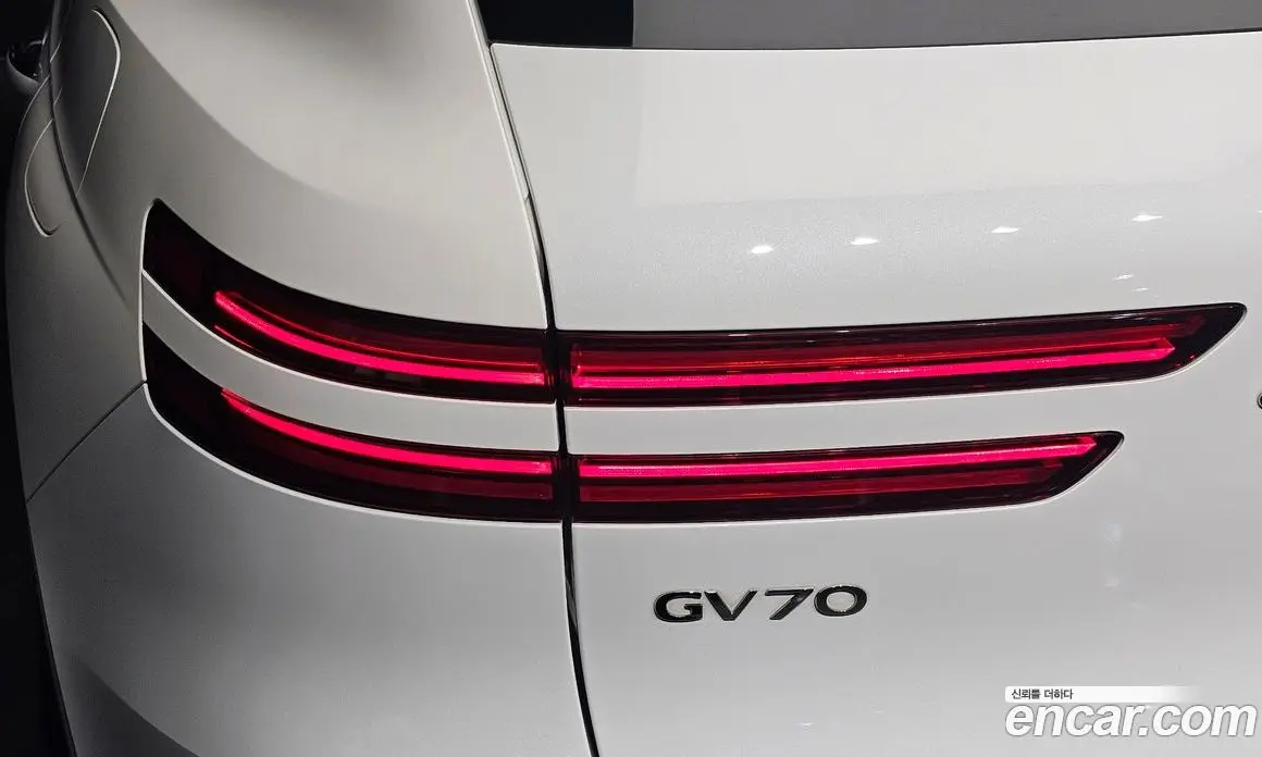 Genesis GV70 2021 2.2 автомат (гидро), фото 9