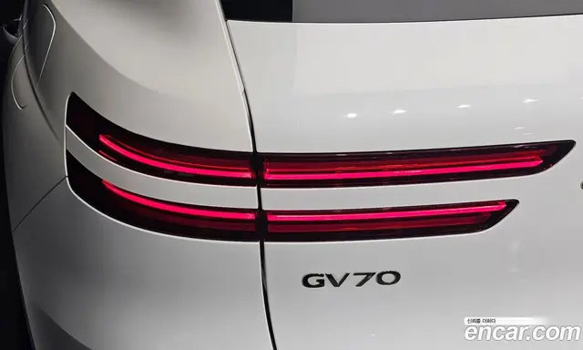Genesis GV70 2021 2.2 автомат (гидро), миниатюра 9