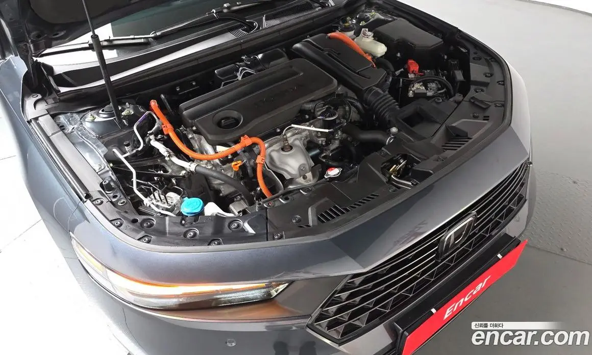 Honda Accord 2023 2.0 автомат (гидро), фото 5