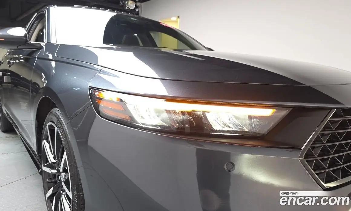 Honda Accord 2023 2.0 автомат (гидро), фото 7