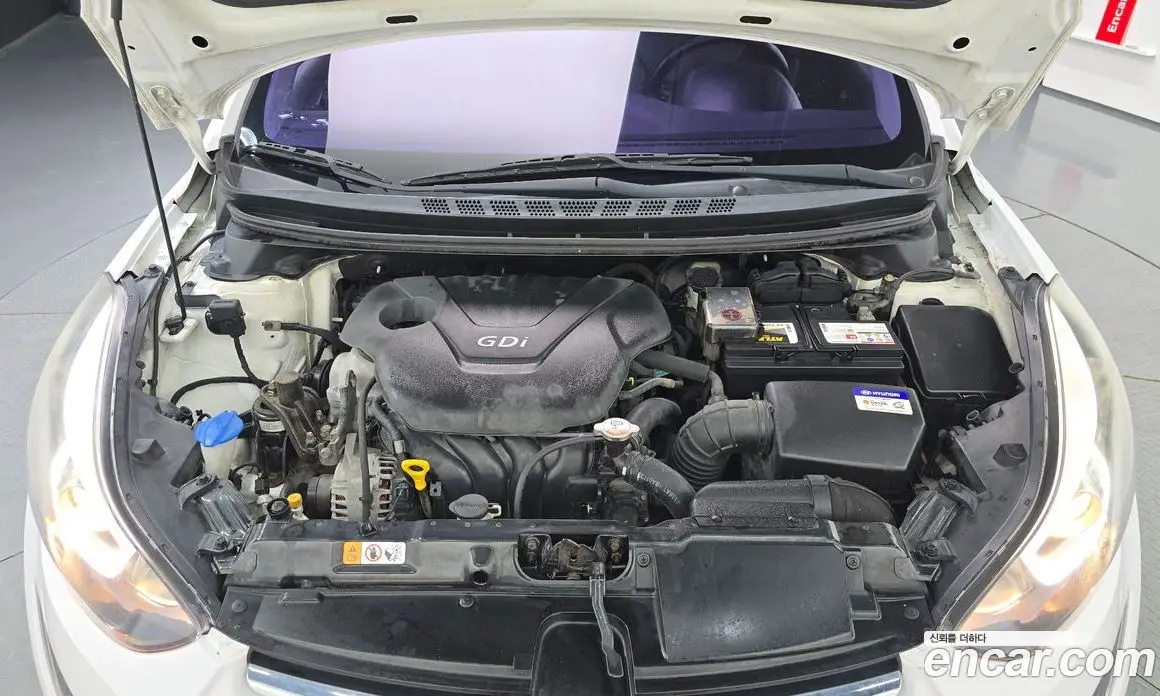 Hyundai Avante 2013 1.6 автомат (гидро), фото 6